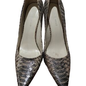 5.5 SnakeSkin Heels Nine West